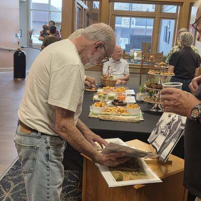 Guests at Pete Spratlin's artist reception
